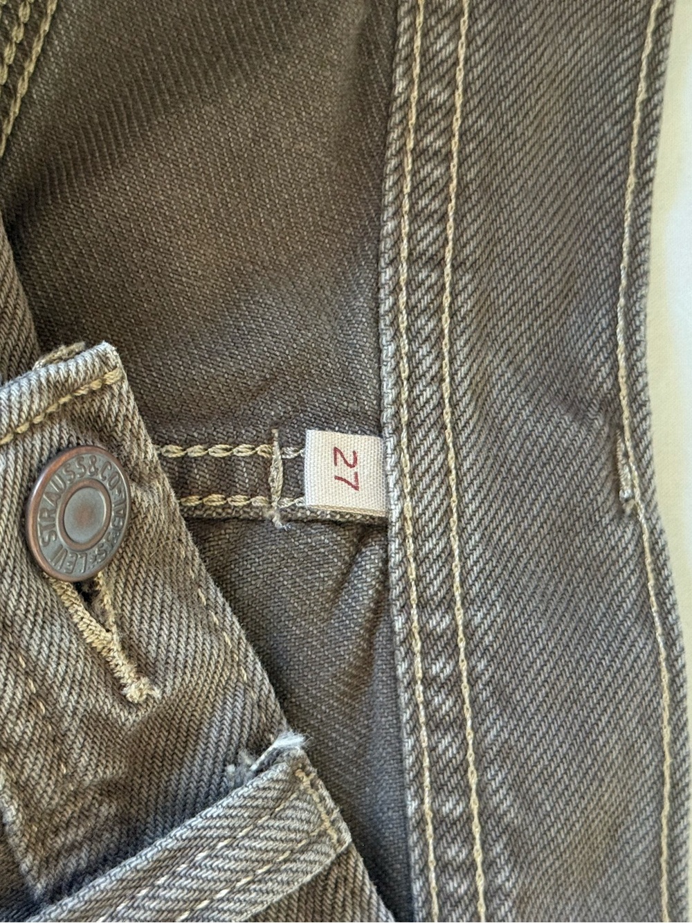 levis dad utility shorts - Picture 4 of 7